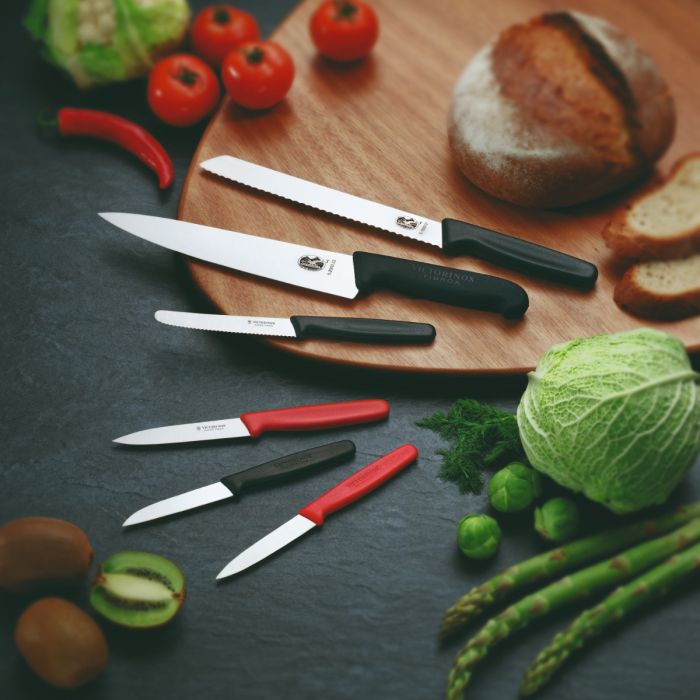 Victorinox Fibrox 21cm Bread Knife Serrated Edge (5253321)