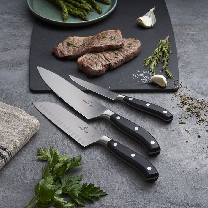 Victorinox Fully Forged 17cm Santoku Knife (7730317G)